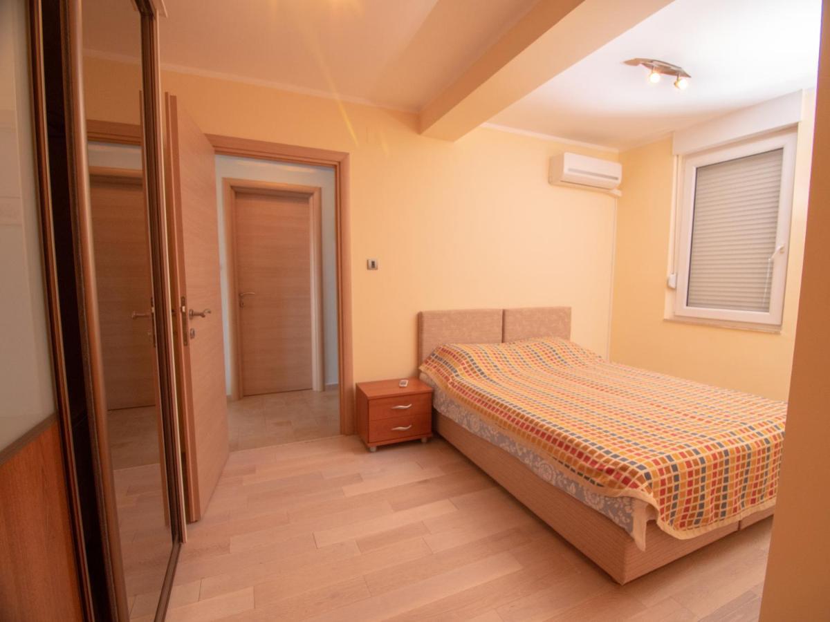 Mum'S Apartment Petrovac ภายนอก รูปภาพ