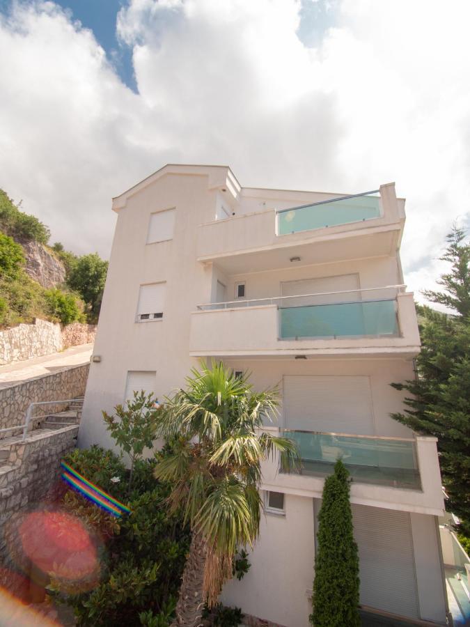 Mum'S Apartment Petrovac ภายนอก รูปภาพ